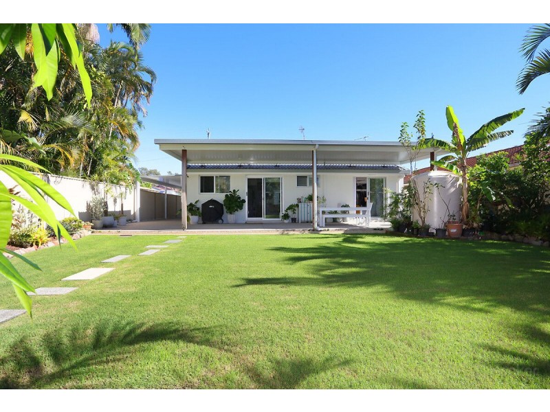 3 Jacaranda Avenue, Hollywell QLD 4216