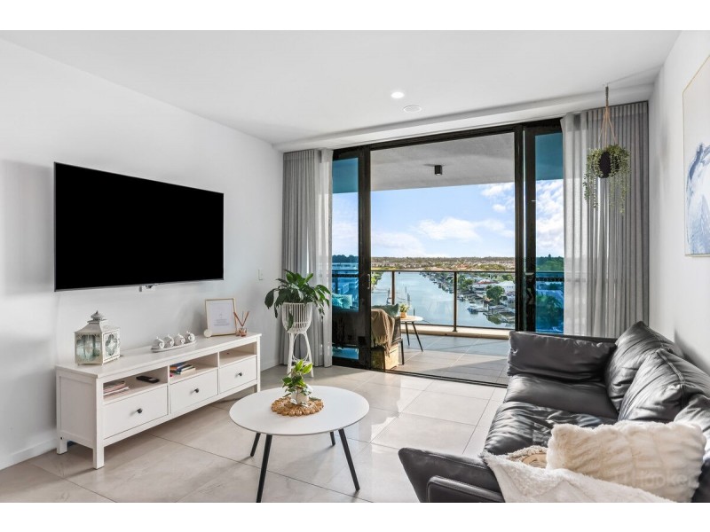 5702/5 Harbour Side Court, Biggera Waters QLD 4216