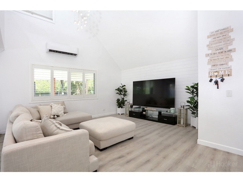 4 Clematis Avenue, Hollywell QLD 4216