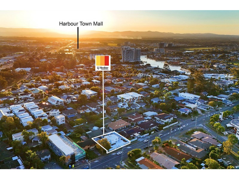 24 Hollywell Road, Biggera Waters QLD 4216