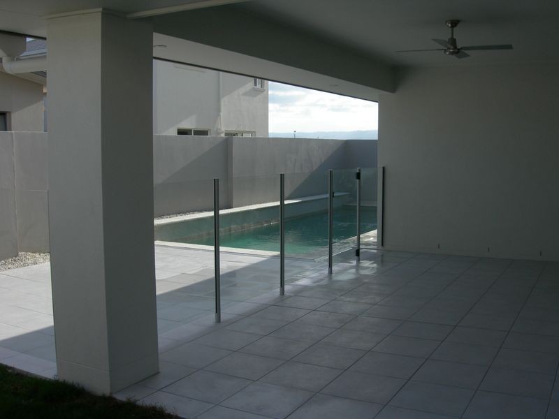 13 Rhodium Place, Hope Island QLD 4212