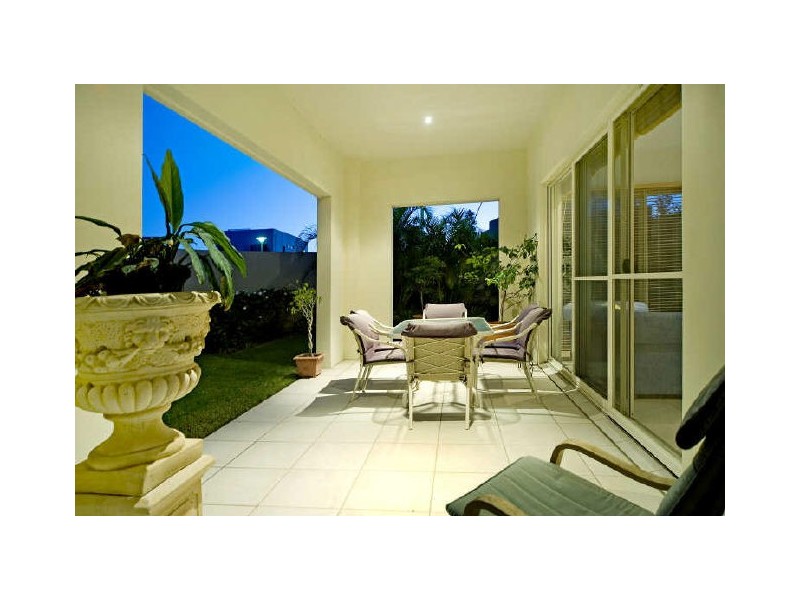 6011 Lucerne Circuit, Hope Island QLD 4212