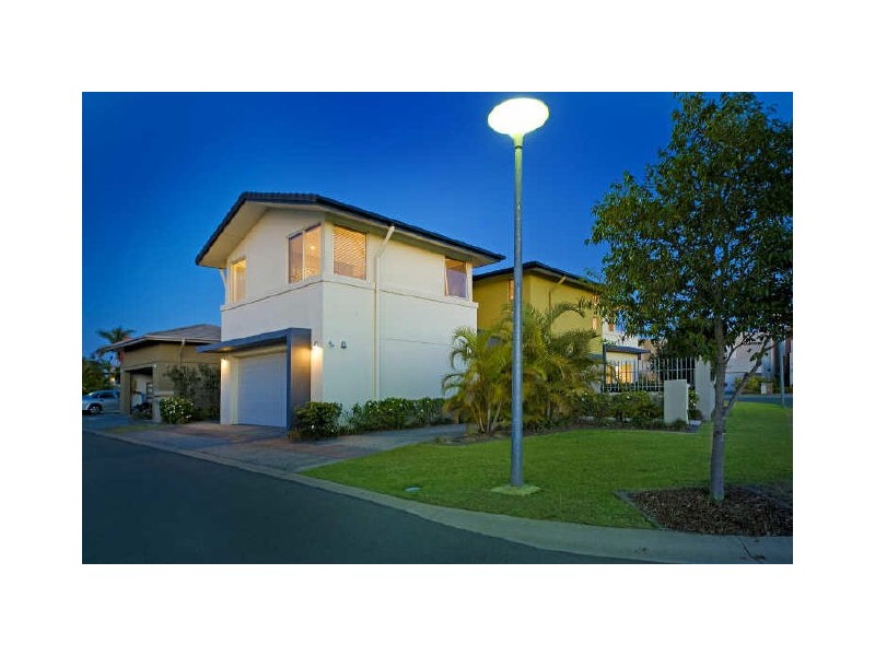 6011 Lucerne Circuit, Hope Island QLD 4212