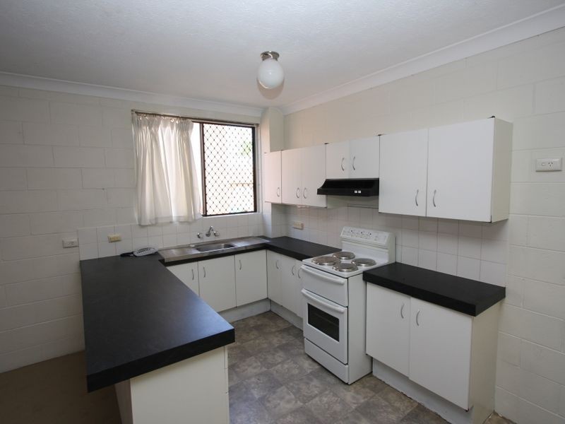 2/151 High Street, Southport QLD 4215