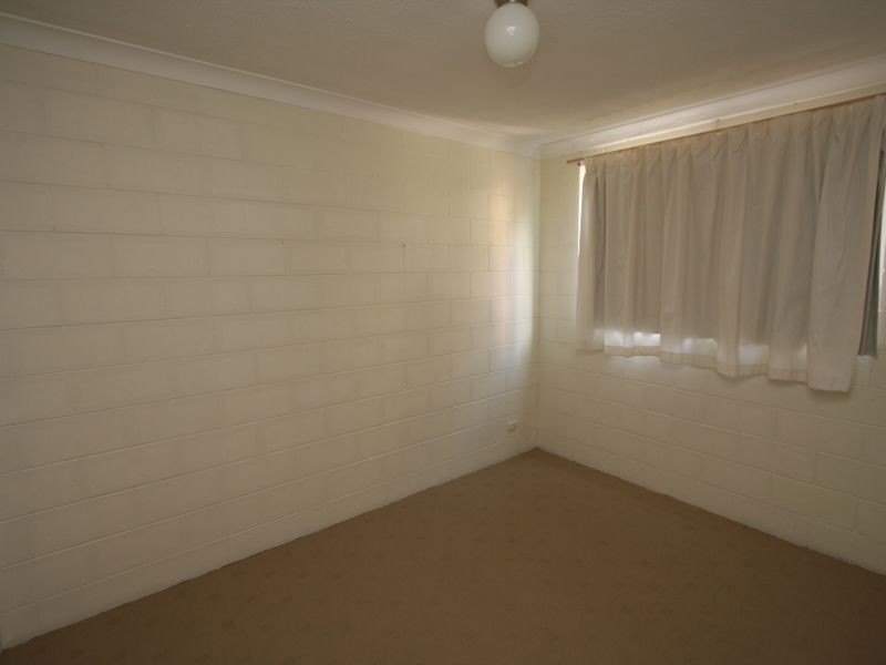 2/151 High Street, Southport QLD 4215