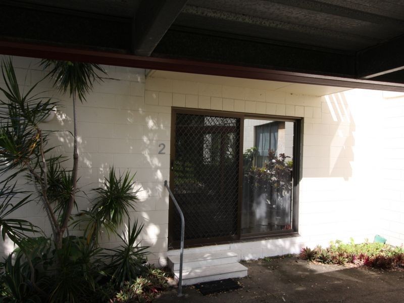2/151 High Street, Southport QLD 4215