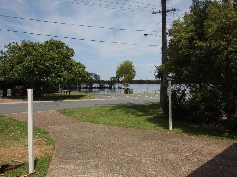 84 A Boykambil Esp, Hope Island QLD 4212