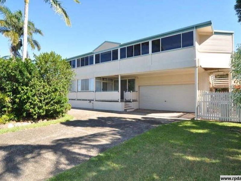 84 A Boykambil Esp, Hope Island QLD 4212