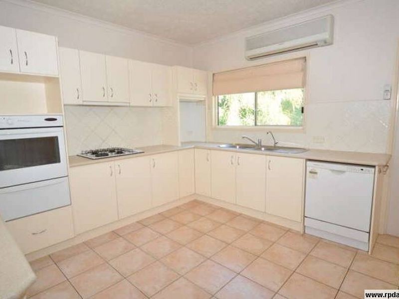 84 B Boykambil Avenue, Hope Island QLD 4212