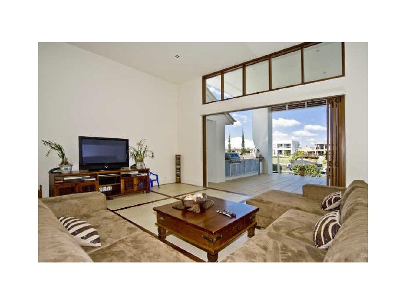 Hope Island QLD 4212