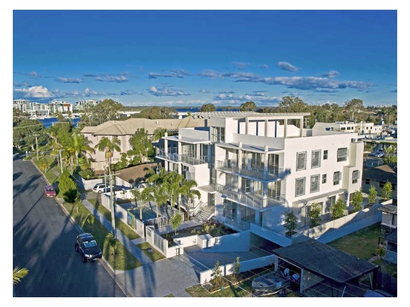 6/8-10 Victor Avenue, Paradise Point QLD 4216