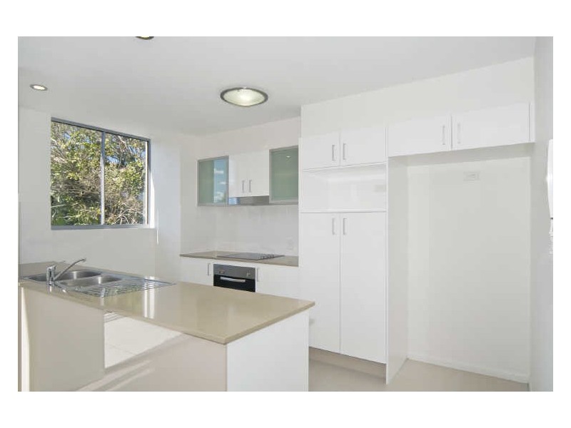 6/8-10 Victor Avenue, Paradise Point QLD 4216