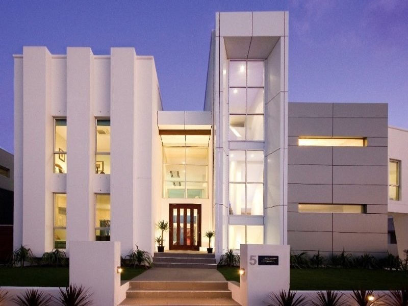 5 Knightsbridge Parade East, Sovereign Islands QLD 4216