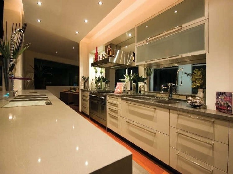 5 Knightsbridge Parade East, Sovereign Islands QLD 4216