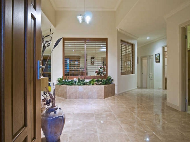 24 Ragamuffin Drive West, Coomera QLD 4209