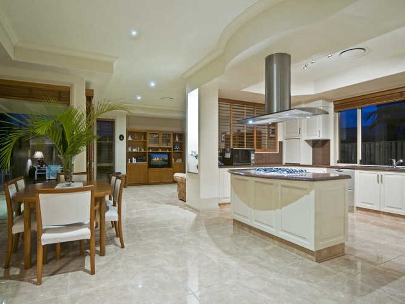 24 Ragamuffin Drive West, Coomera QLD 4209