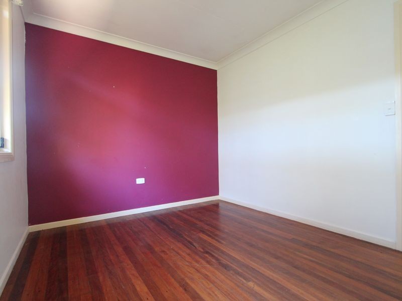 8 Nambur Avenue, Runaway Bay QLD 4216