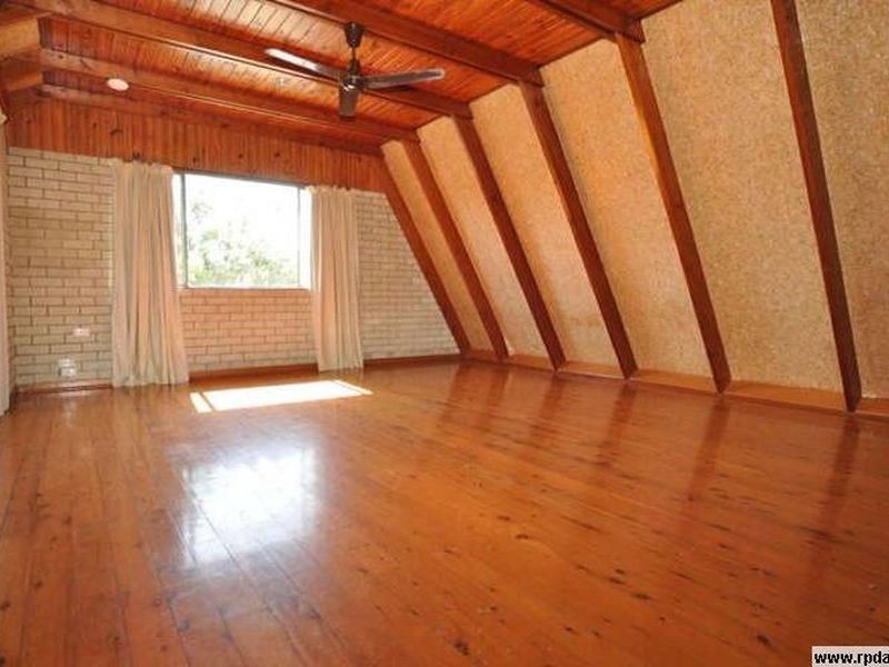 36 Shoveller Avenue, Paradise Point QLD 4216