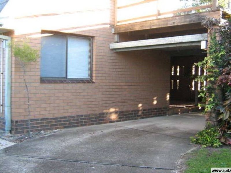 36 Shoveller Avenue, Paradise Point QLD 4216