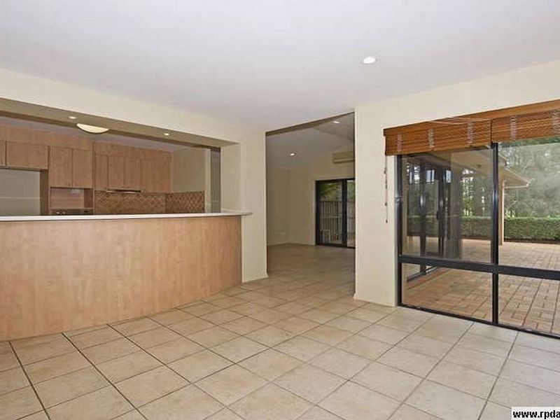 Hope Island QLD 4212