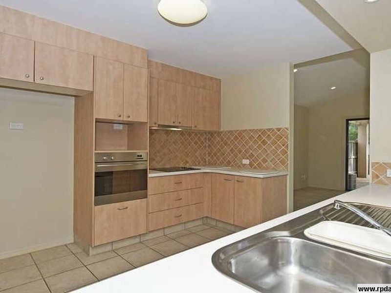 Hope Island QLD 4212