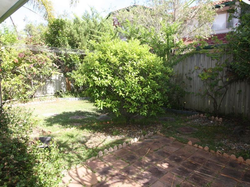 74/75 Brown Street, Labrador QLD 4215