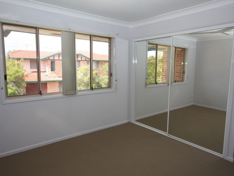 74/75 Brown Street, Labrador QLD 4215