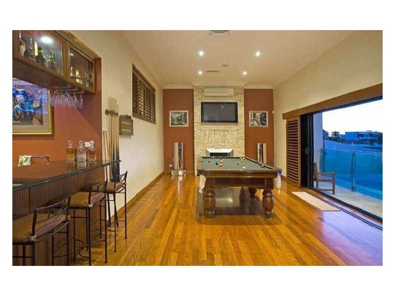 23 King Charles, Sovereign Islands QLD 4216