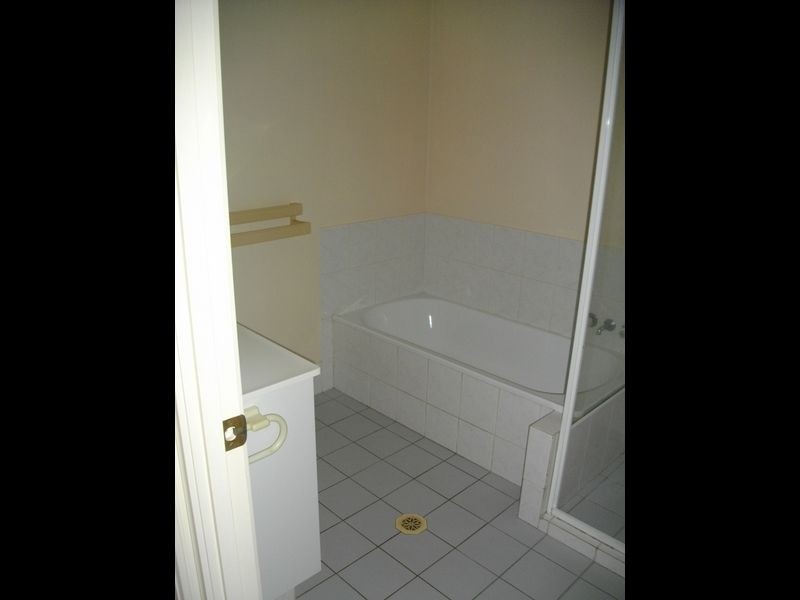 1/131 Government Road, Labrador QLD 4215