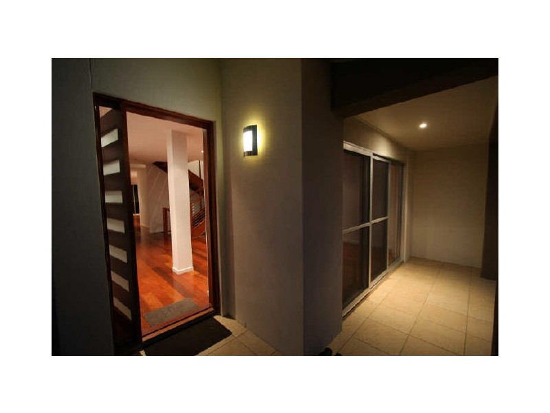 Paradise Point QLD 4216