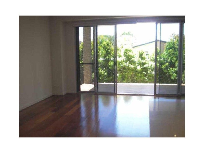 Paradise Point QLD 4216