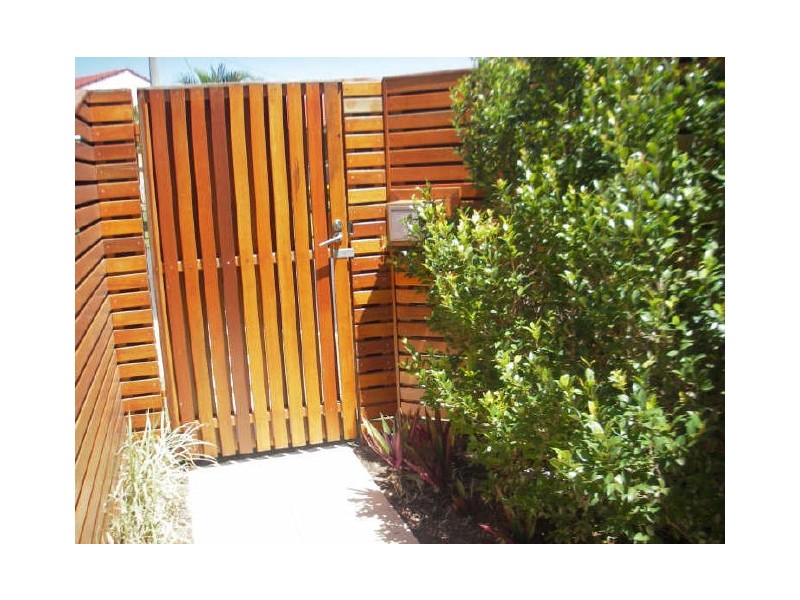 Paradise Point QLD 4216