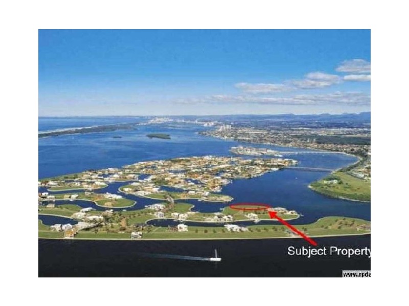 Sovereign Islands QLD 4216