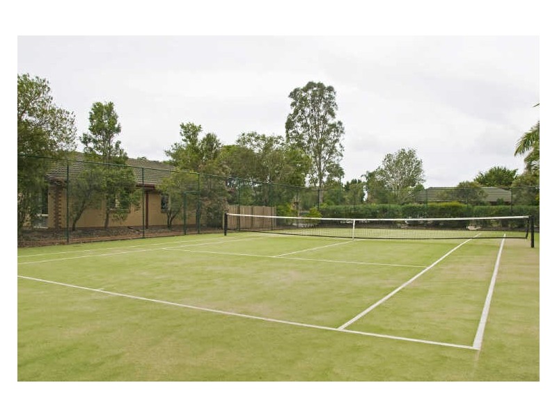 200/125 Hansford Road, Coombabah QLD 4216
