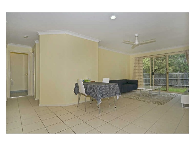 200/125 Hansford Road, Coombabah QLD 4216