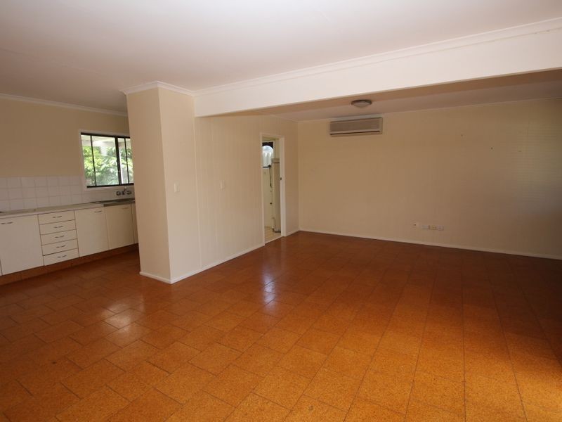 64 Jacaranda Avenue, Hollywell QLD 4216