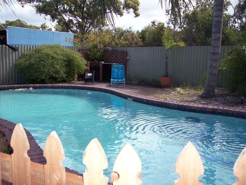 64 Jacaranda Avenue, Hollywell QLD 4216