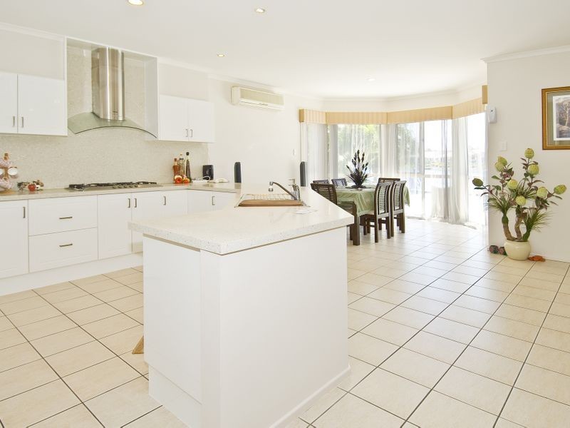 Monterey Keys QLD 4212