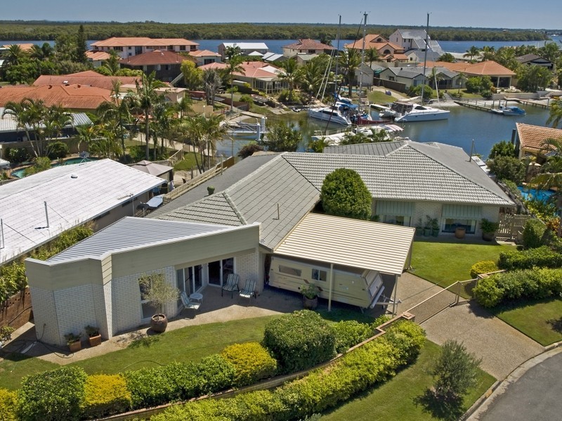 5 Wills Court, Paradise Point QLD 4216