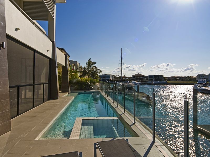 14 King Charles, Sovereign Islands QLD 4216