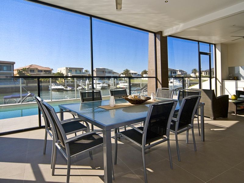 14 King Charles, Sovereign Islands QLD 4216