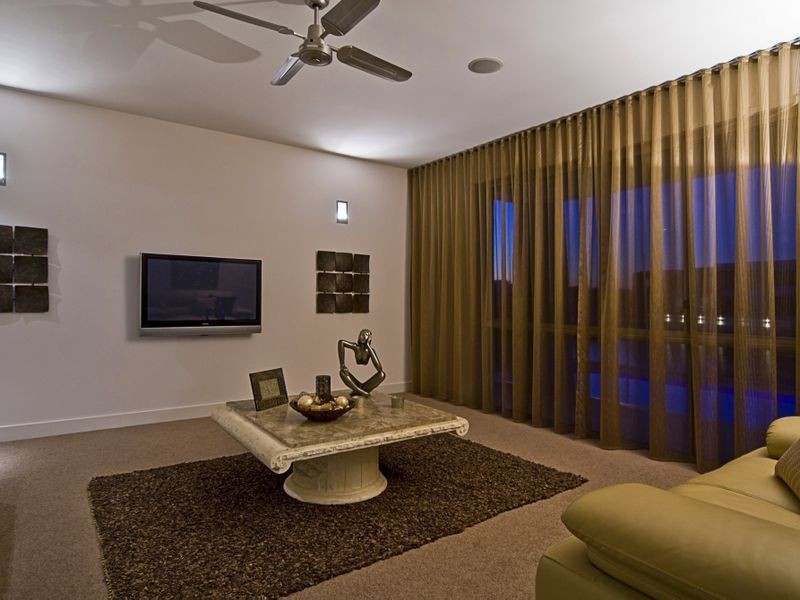 14 King Charles, Sovereign Islands QLD 4216