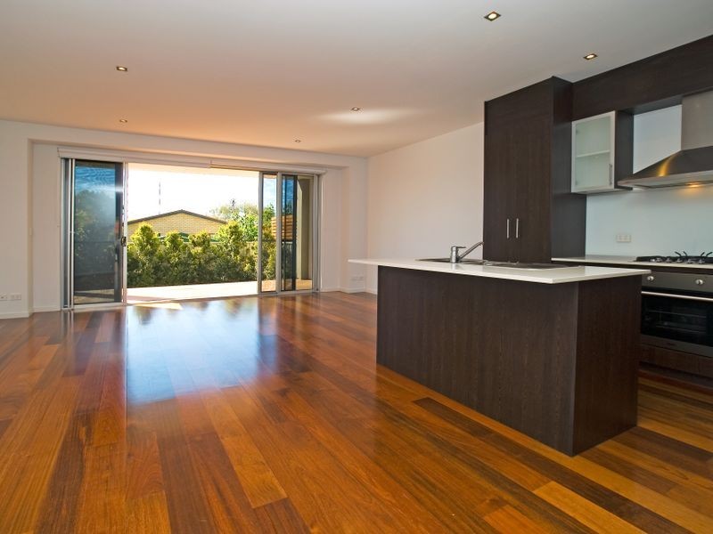 1/5 Nankeen Avenue, Paradise Point QLD 4216
