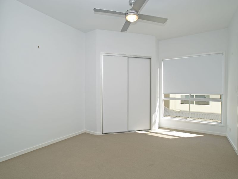 1/5 Nankeen Avenue, Paradise Point QLD 4216