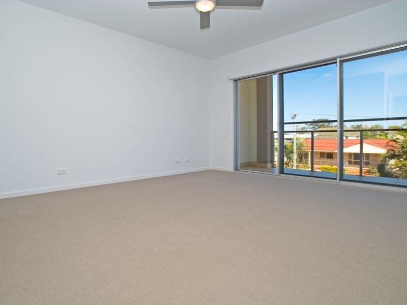 1/5 Nankeen Avenue, Paradise Point QLD 4216