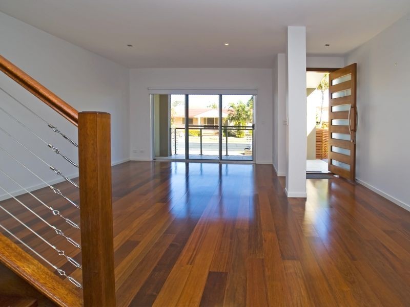 1/5 Nankeen Avenue, Paradise Point QLD 4216