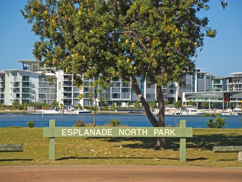 1/5 Nankeen Avenue, Paradise Point QLD 4216