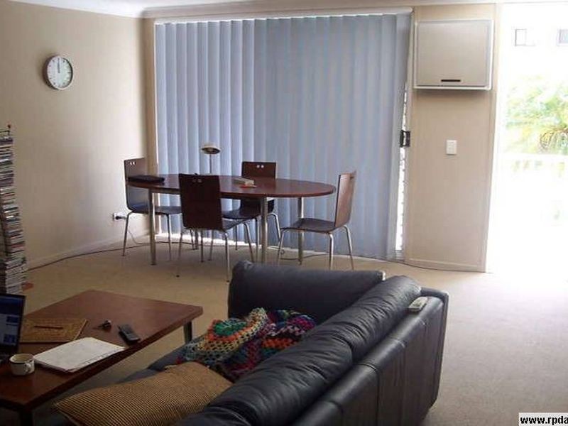 3/111 Frank Street, Labrador QLD 4215