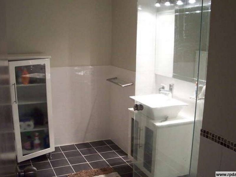 3/111 Frank Street, Labrador QLD 4215