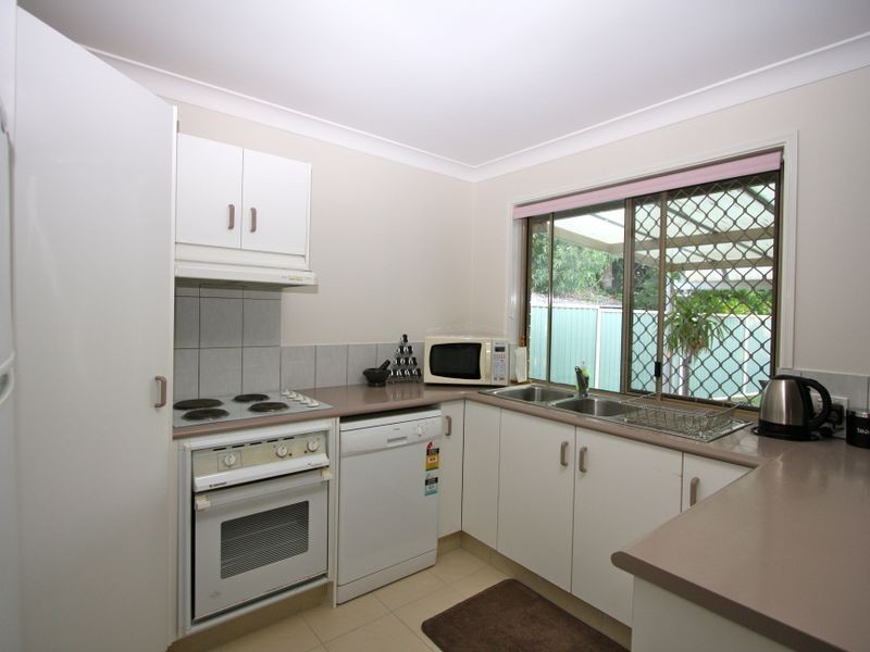 1/4 Harvey Court, Labrador QLD 4215